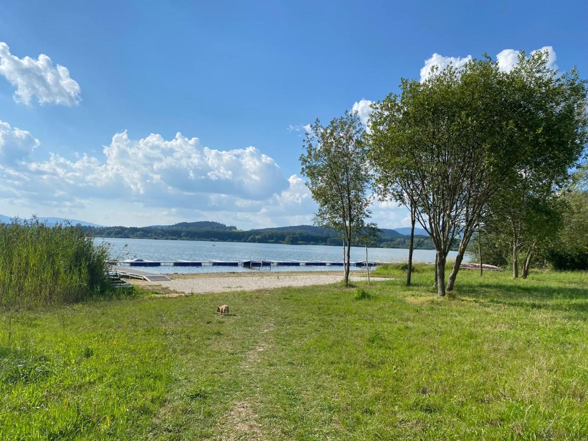 Apartman Na Brehu Lipna Černá v Pošumaví Exterior foto